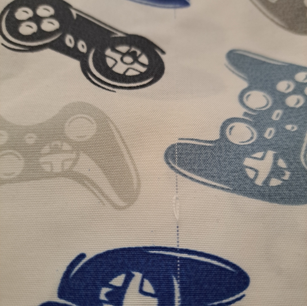2pc. Set Game Controller Standard Size Pillowcases. - Picture 5 of 7